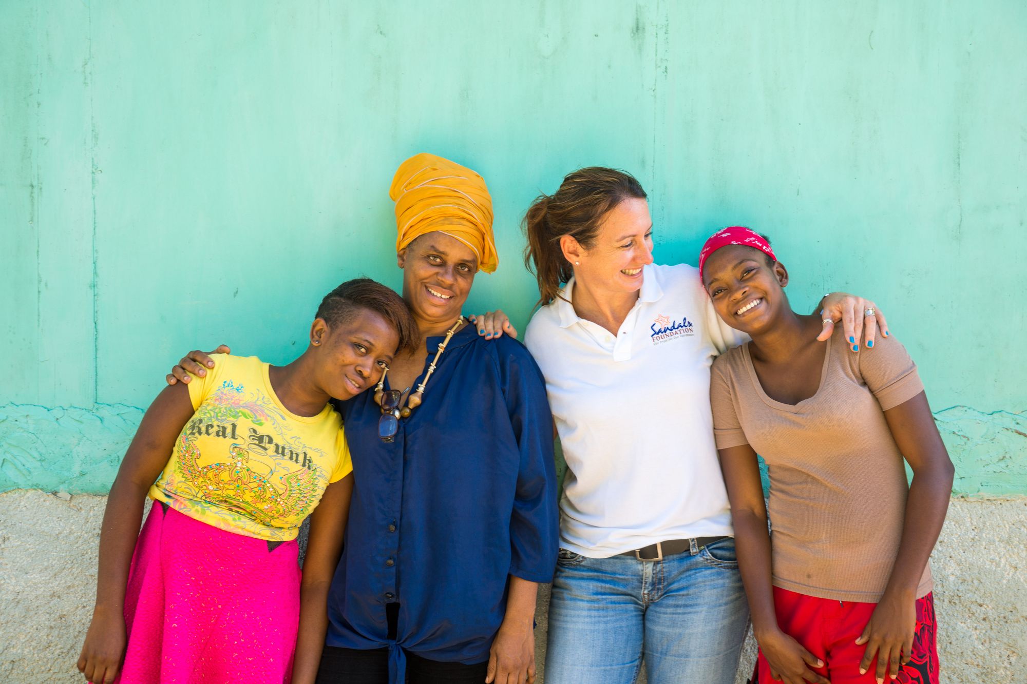 Aidez les femmes en situation de précarité aux Caraïbes grâce à vos dons de produits hygiéniques.